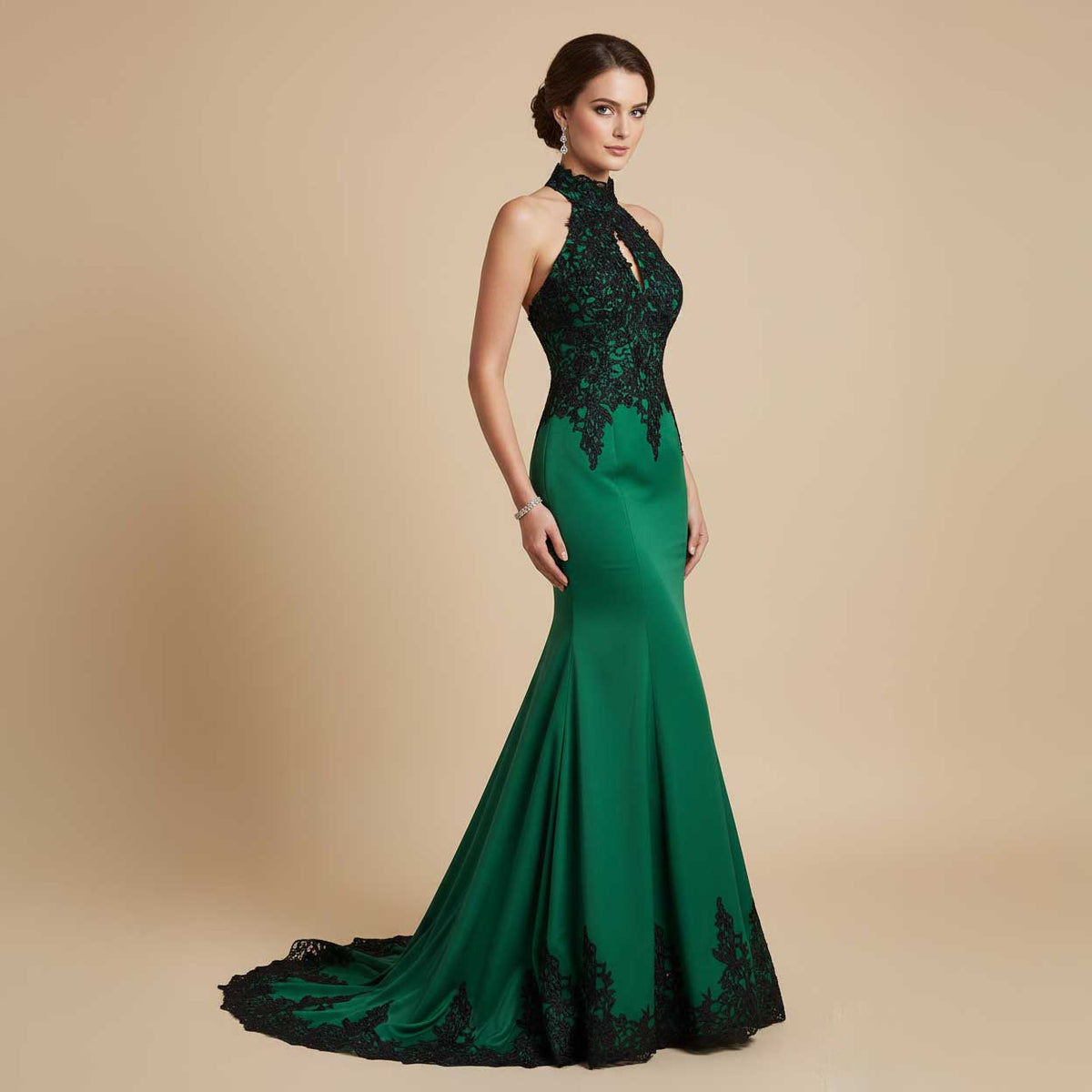 Elegant Black Lace Green Halter Lace Mermaid Prom Evening Dress