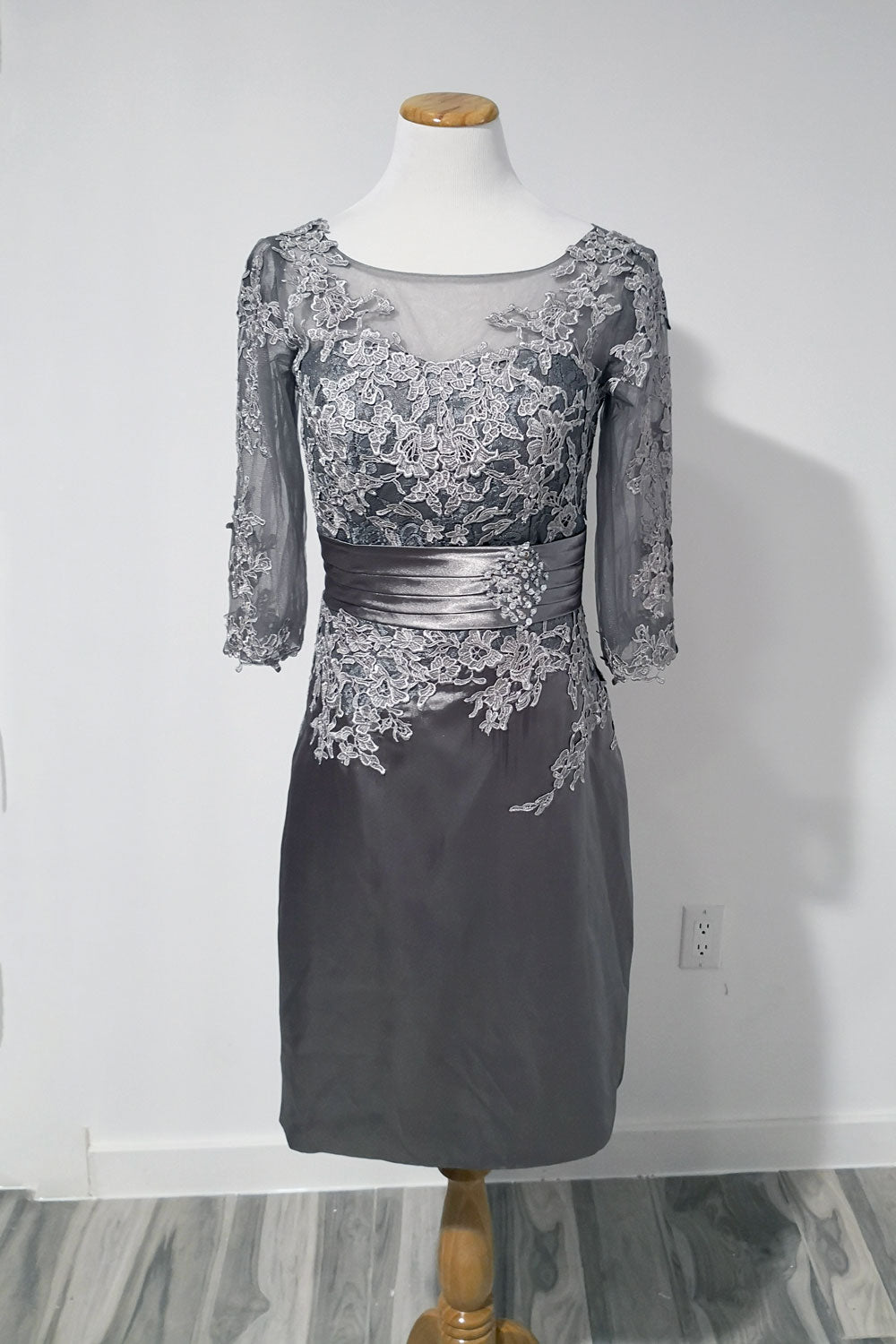 Short Gray Lace Formal Dinner Dress | XH1008 - Sample Sale Dress