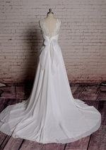 Vintage Boho Lace Chiffon Wedding Dress - Sample Sale Dress