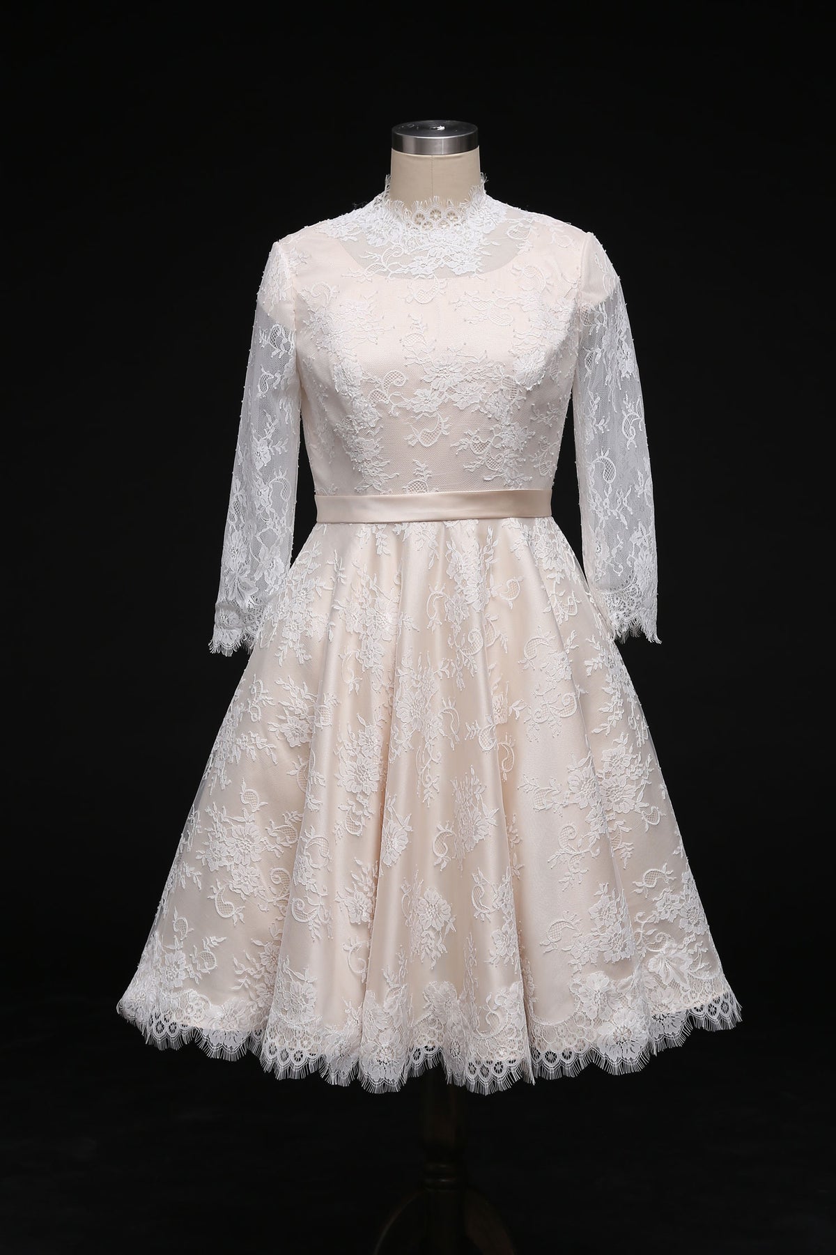 Size 16 Vintage Style Lace Short Lace Formal Dress - Sample Sale Dress